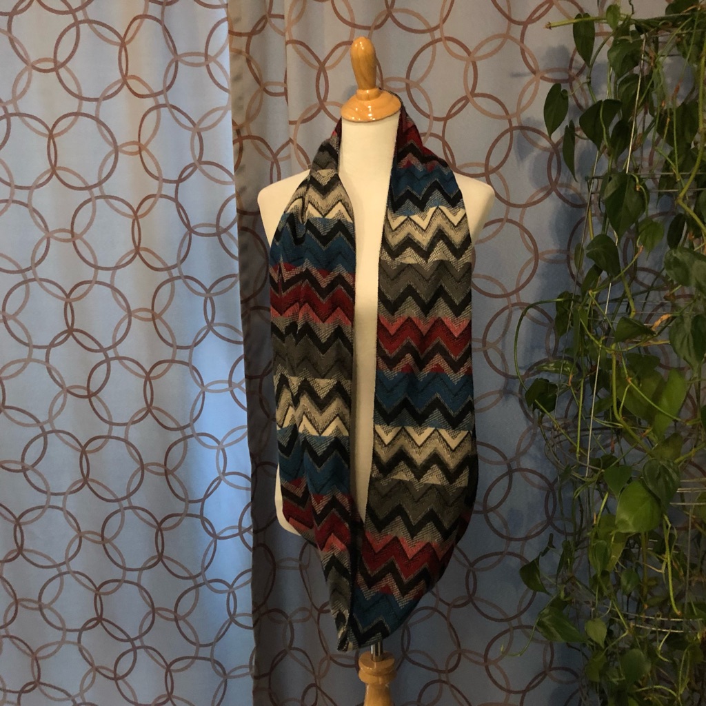 Chevron Patterned Infinity Scarf Euc